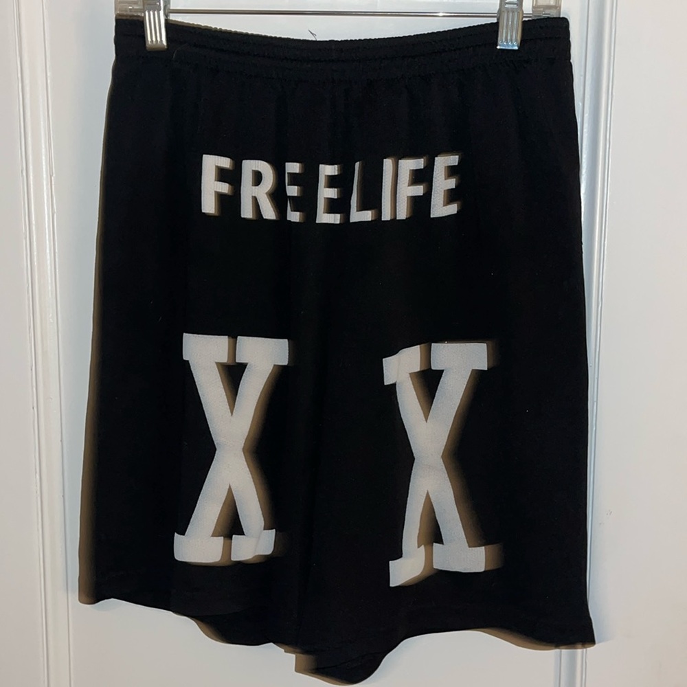 Free life mens shorts